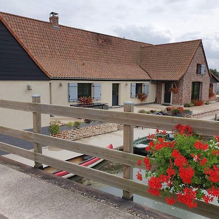 Au Chemin Du Paradis Gite De 10 Personnes 4 Etoiles Saint-Martin-Lez-Tatinghem Exterior foto